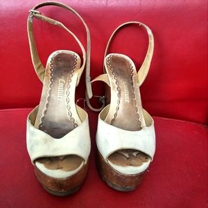 JUICY COUTURE PLATFORM SANDALS SIZE 6.5